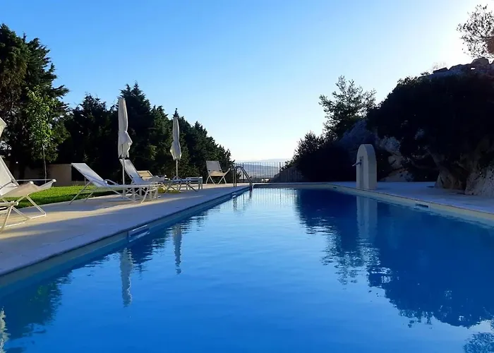 Residence Masseria Santa LuciaAlbergo